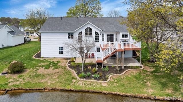 3193 Moss Pointe Drive, St Charles, MO 63303
