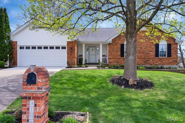 3193 Moss Pointe Drive, St Charles, MO 63303