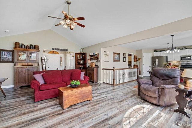 3193 Moss Pointe Drive, St Charles, MO 63303