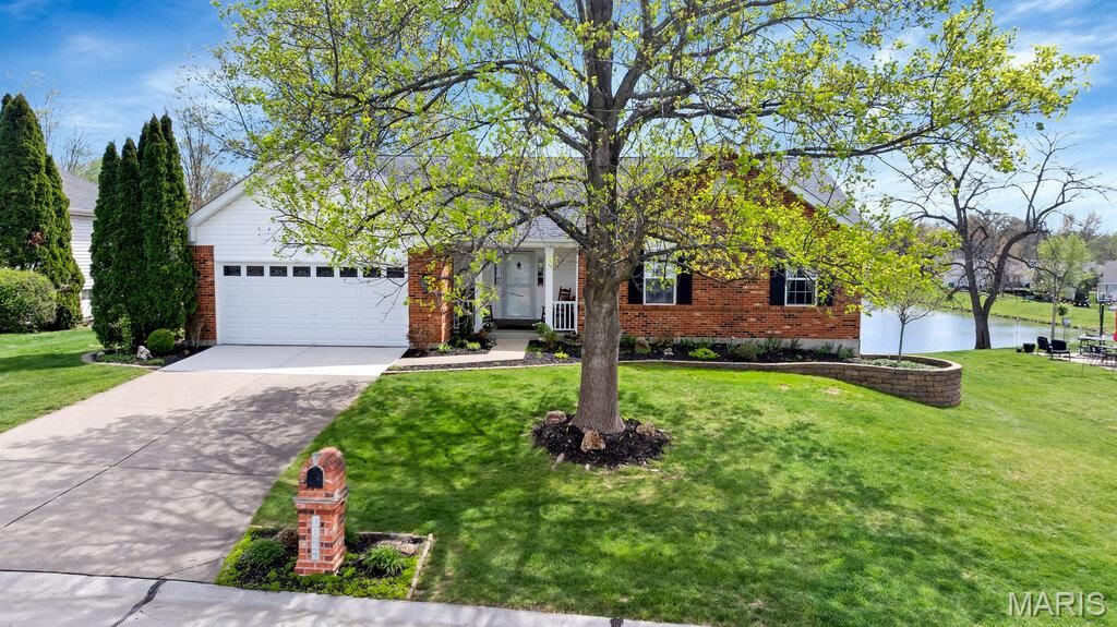 3193 Moss Pointe Drive, St Charles, MO 63303