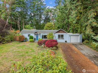 17025 32nd Avenue NE, Lake Forest Park, WA 98155