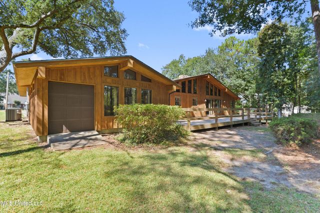 7415 Mahalo Hui Drive, Diamondhead, MS 39525