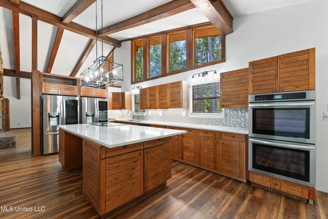 7415 Mahalo Hui Drive, Diamondhead, MS 39525