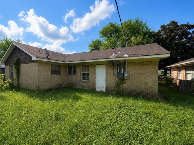 615 Glenburnie Drive, Houston, TX 77022