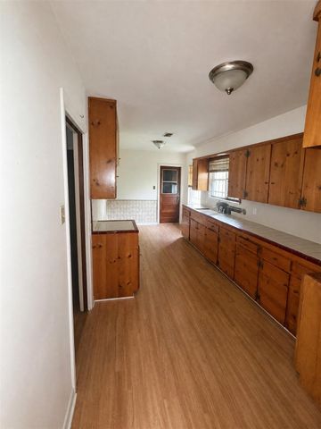 615 Glenburnie Drive, Houston, TX 77022
