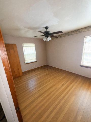 615 Glenburnie Drive, Houston, TX 77022
