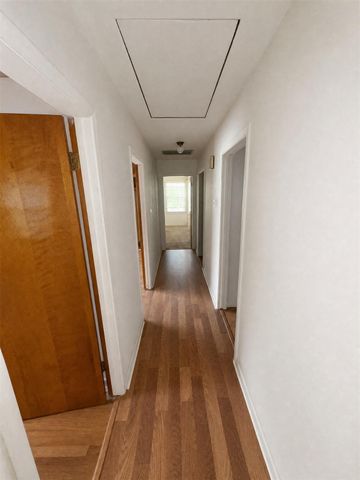 615 Glenburnie Drive, Houston, TX 77022