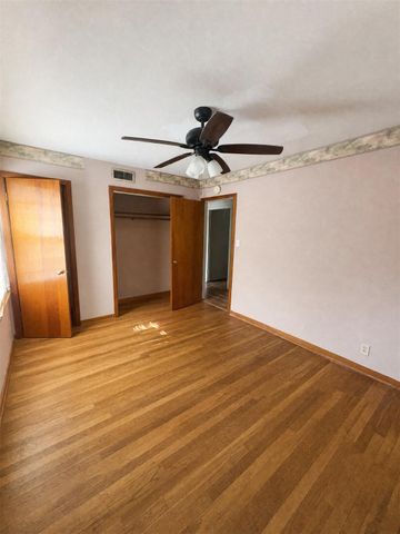 615 Glenburnie Drive, Houston, TX 77022