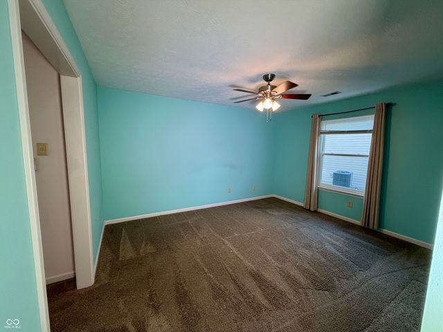 1019 E Killian Drive, Mooresville, IN 46158