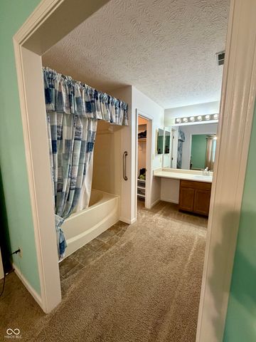 1019 E Killian Drive, Mooresville, IN 46158