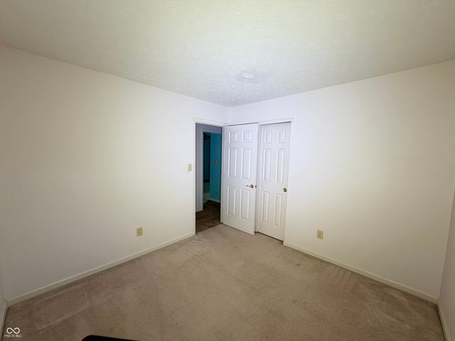 1019 E Killian Drive, Mooresville, IN 46158