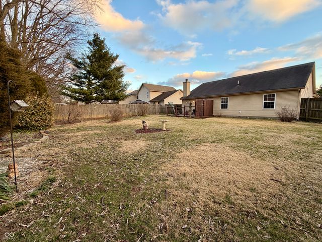 1019 E Killian Drive, Mooresville, IN 46158