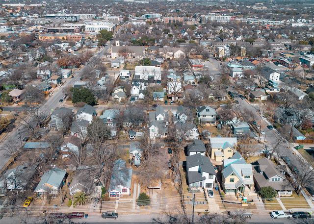 2208 Canterbury ST, Austin, TX 78702