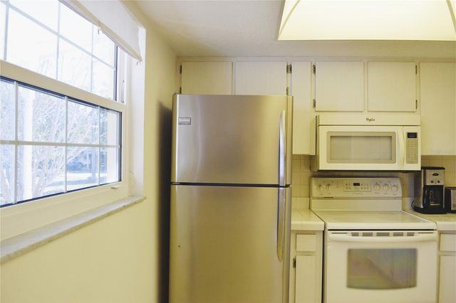 1016 DE SOTO DRIVE, Dunedin, FL 34698