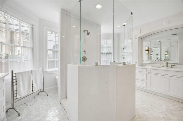 2439 Stanmore Drive, Houston, TX 77019