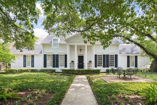 2439 Stanmore Drive, Houston, TX 77019