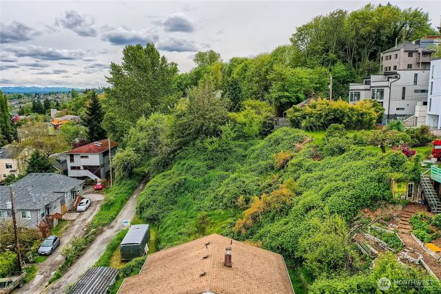 132 X 16th Avenue S, Seattle, WA 98144