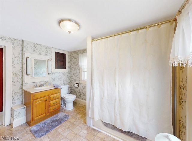 6201 Richville Drive SW, Navarre, OH 44662