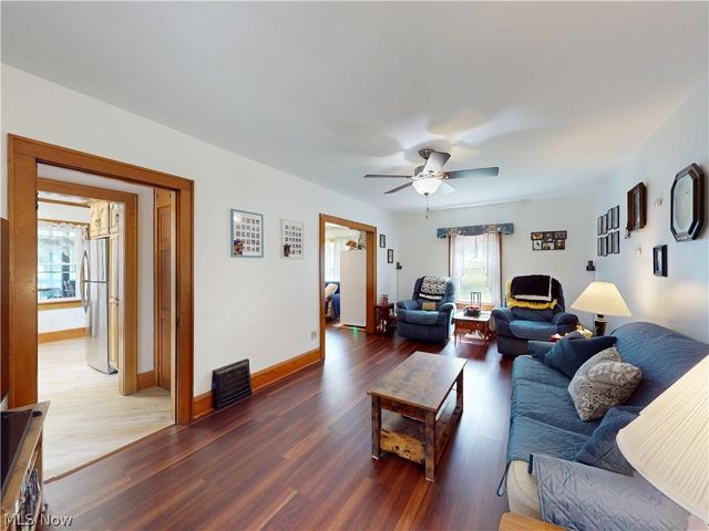 6201 Richville Drive SW, Navarre, OH 44662