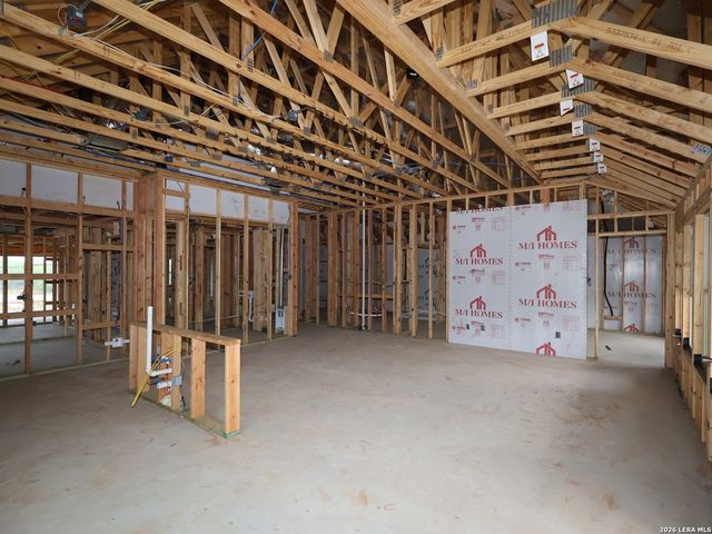 104 Greeley Drive, Floresville, TX 78114