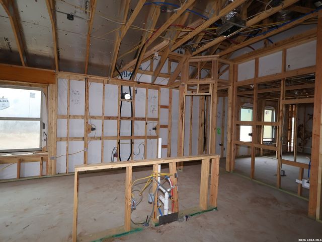 104 Greeley Drive, Floresville, TX 78114