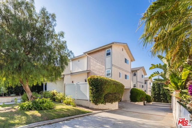 2603 Voorhees Avenue A, Redondo Beach, CA 90278