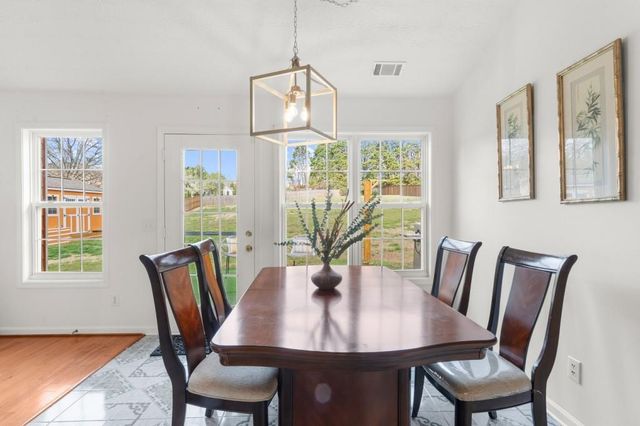 8565 Meadowgrove Lane, Gainesville, GA 30506