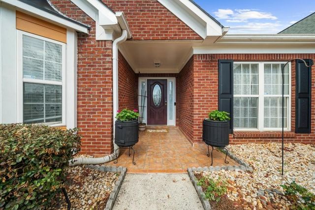 8565 Meadowgrove Lane, Gainesville, GA 30506