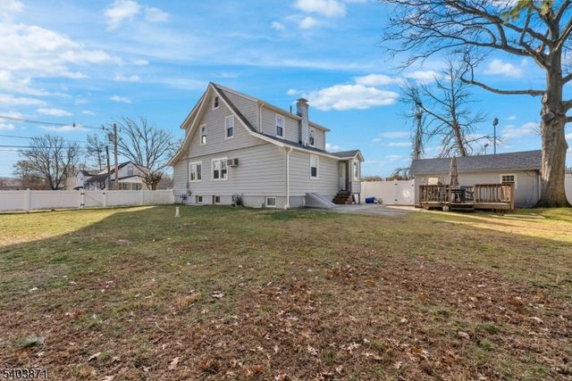 64 Harrison St, Little Falls Twp., NJ 07424