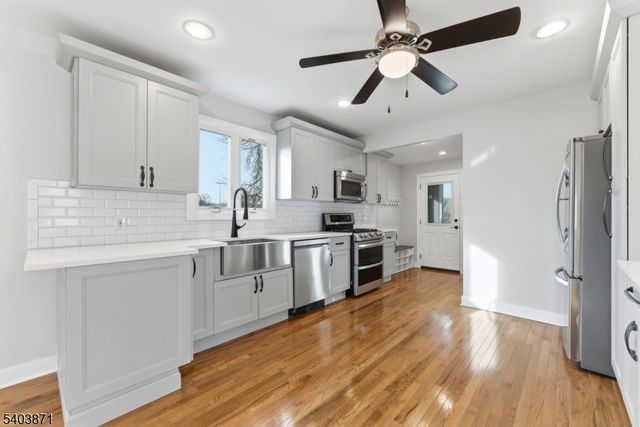 64 Harrison St, Little Falls Twp., NJ 07424