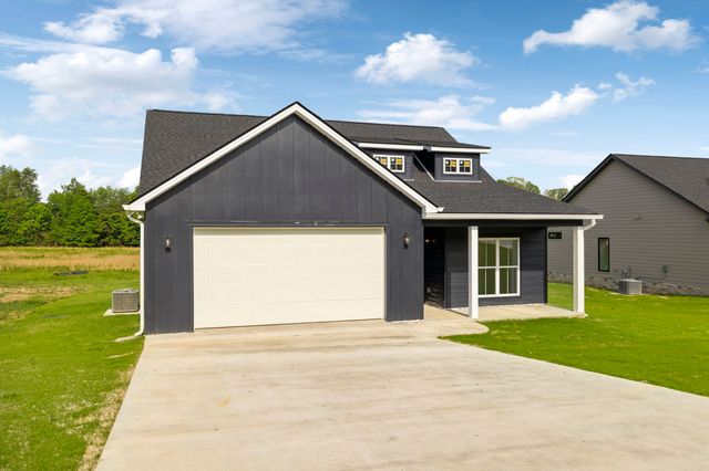 819 Oconner St, Smithville, TN 37166