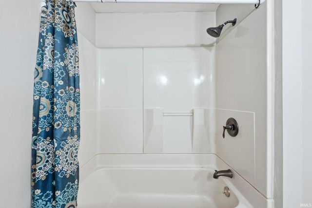 3308 Casselwood Drive, Fort Wayne, IN 46816