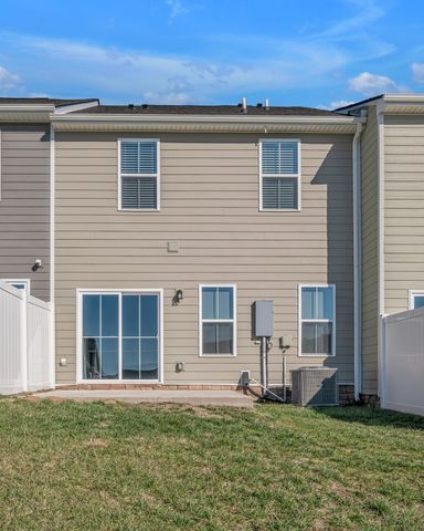 1043 Clendening Dr, Gallatin, TN 37066