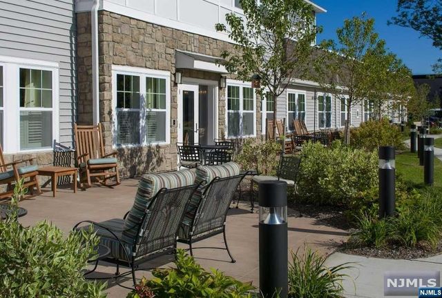 55 Hudson Avenue 221, Tenafly, NJ 07670