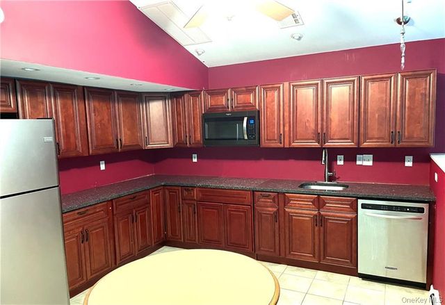 80 Old Quaker Hill Road 2, Monroe, NY 10950