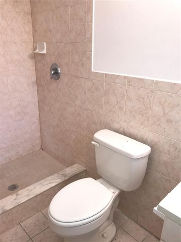 906 HOMEWOOD DRIVE, Brandon, FL 33511