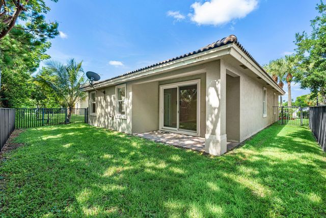 5613 Caranday Palm Drive, Greenacres, FL 33463