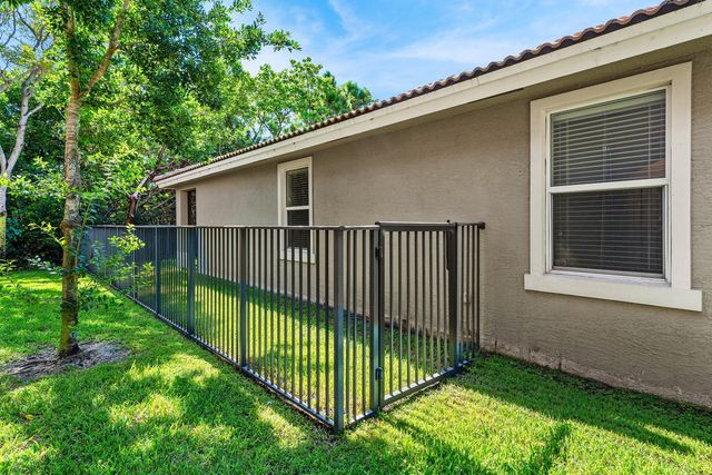 5613 Caranday Palm Drive, Greenacres, FL 33463
