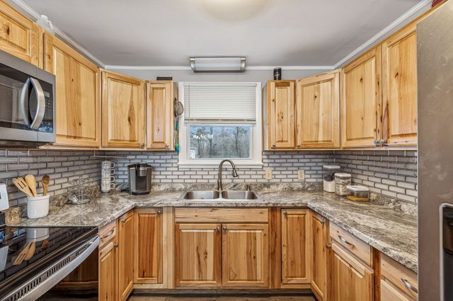 8871 Pinewood Rd, Lyles, TN 37098