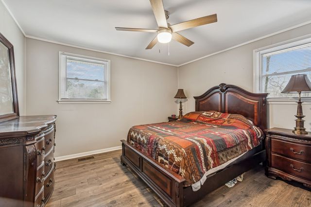 8871 Pinewood Rd, Lyles, TN 37098