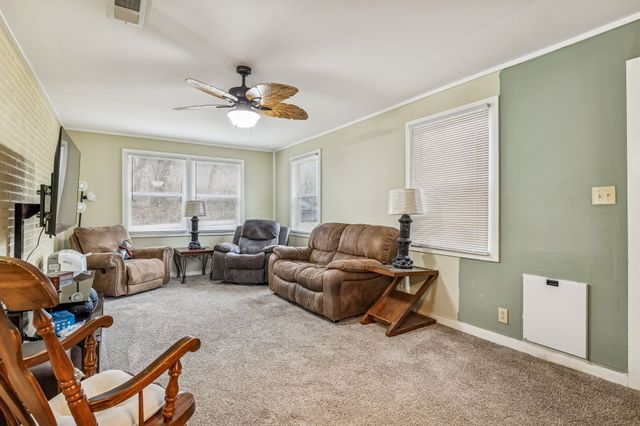 8871 Pinewood Rd, Lyles, TN 37098