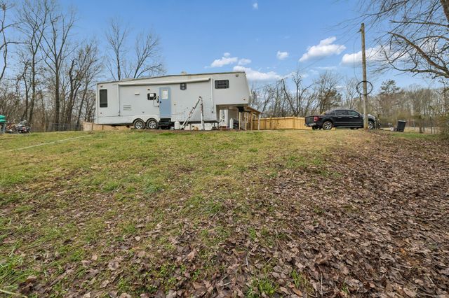 8871 Pinewood Rd, Lyles, TN 37098