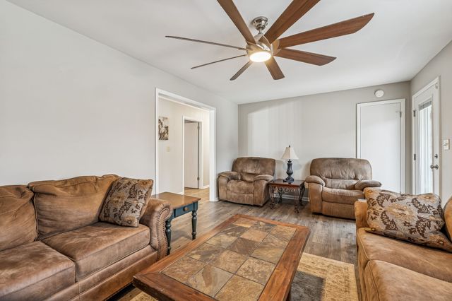 8871 Pinewood Rd, Lyles, TN 37098