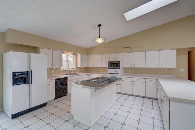 5900 Valley High Drive, Madison, WI 53718