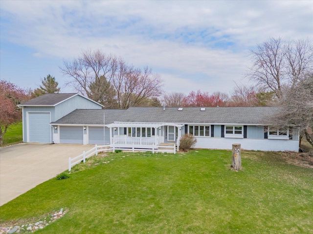 5900 Valley High Drive, Madison, WI 53718