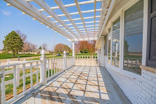 5900 Valley High Drive, Madison, WI 53718