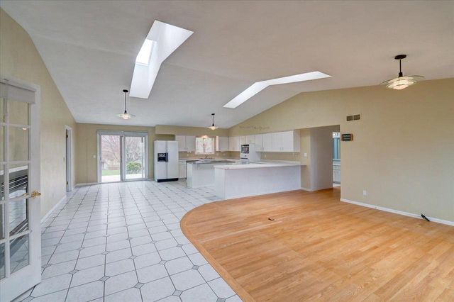 5900 Valley High Drive, Madison, WI 53718