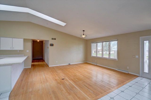 5900 Valley High Drive, Madison, WI 53718