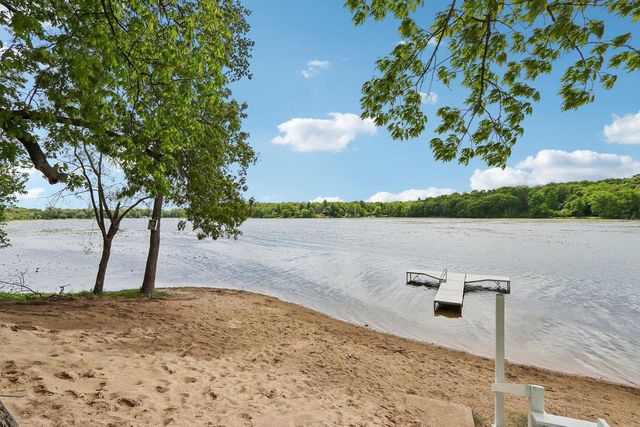 W5442 Lake View DRIVE, Elkhorn, WI 53121