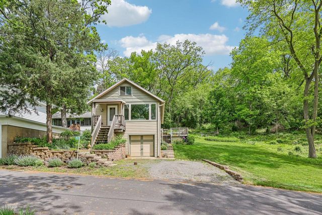 W5442 Lake View DRIVE, Elkhorn, WI 53121